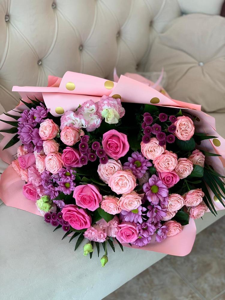 Букет цветов из: Хризантемы, Розы и Лизиантусы в Григорьевской