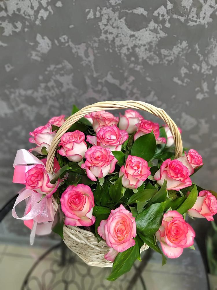 Цветочная композиция из Розы в корзине в Григорьевской