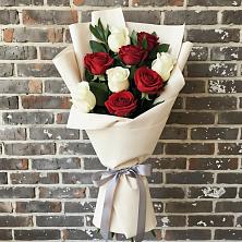 Букет цветов из:  Розы в Григорьевской