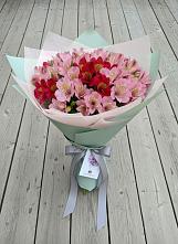 Букет цветов из:  Альстромерии #REPLACE_PRED# Григорьевской