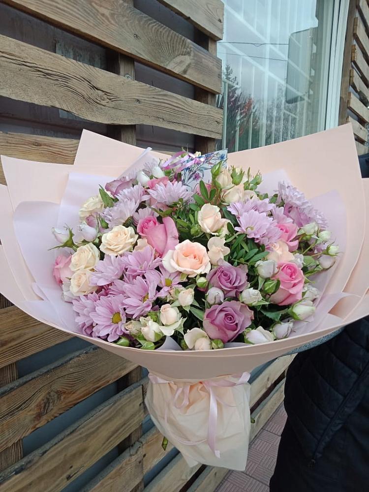 Букет цветов из: Розы и Хризантемы в Григорьевской