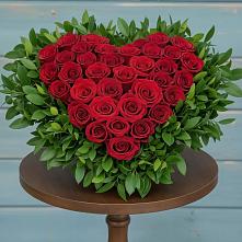 Цветочная композиция из Розы в виде сердца #REPLACE_PRED# Григорьевской