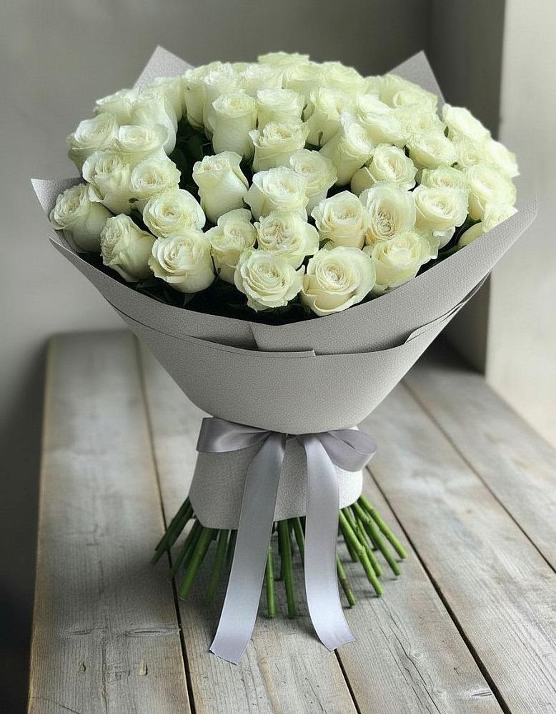 Букет 35 Белых роз в Григорьевской