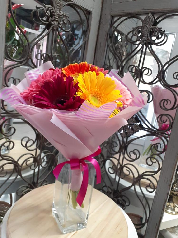 Букет цветов из: Герберы в Григорьевской