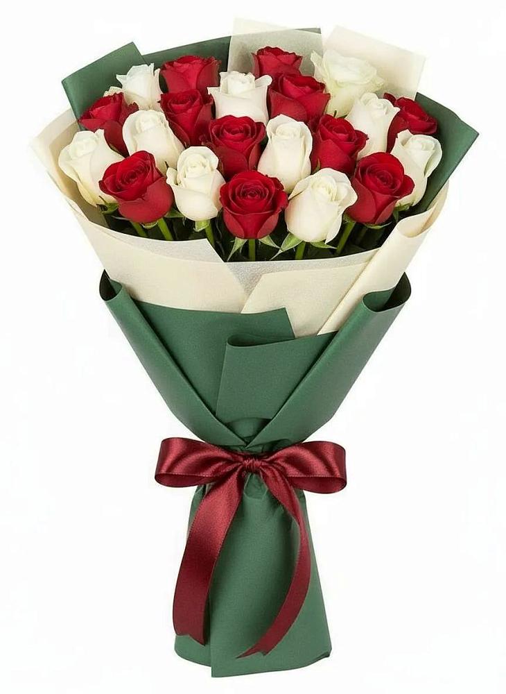 Букет Микс из красных и белых роз в Григорьевской