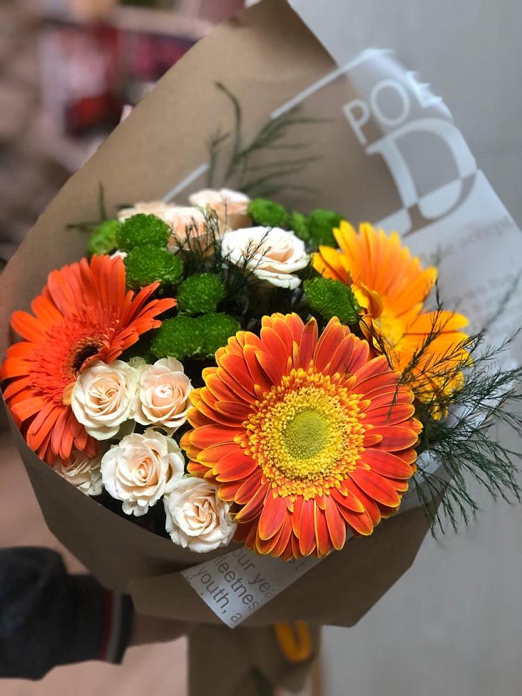 Букет цветов из: Герберы, Хризантемы и Розы в Григорьевской