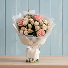 Букет цветов из:  Розы в Григорьевской