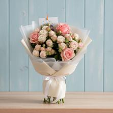 Букет цветов из:  Розы в Григорьевской
