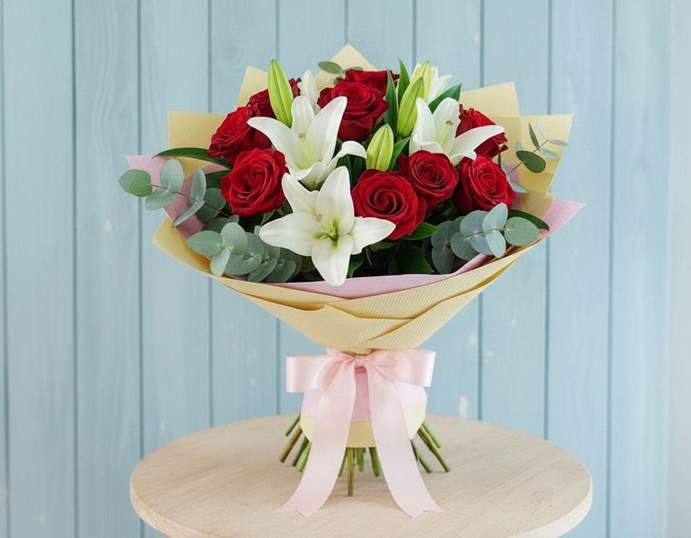 Букет цветов из: Лилии и Розы в Григорьевской