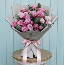 Букет цветов из:  Розы в Григорьевской